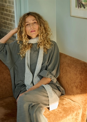 Earth sweat Khaki Gray Moshi Moshi 